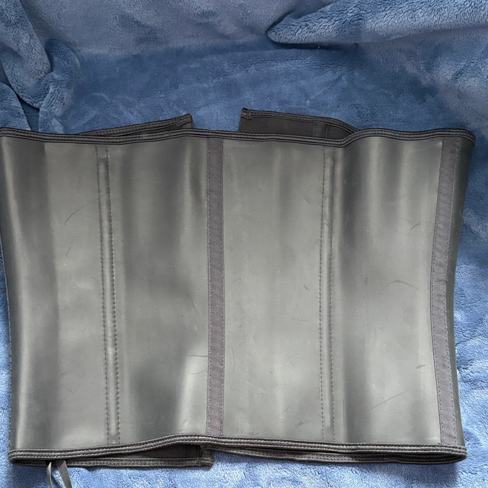 Women's Black Waist Cincher